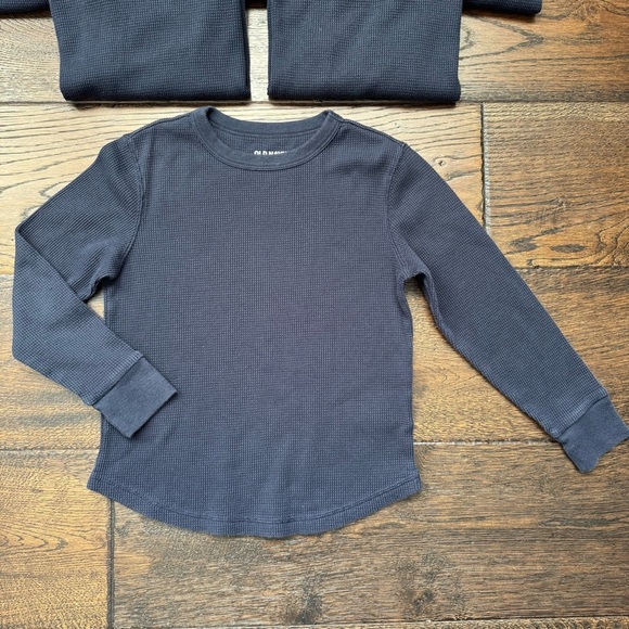 Old Navy Classic Navy Long Sleeve Thermal Tee - Picture 2 of 5